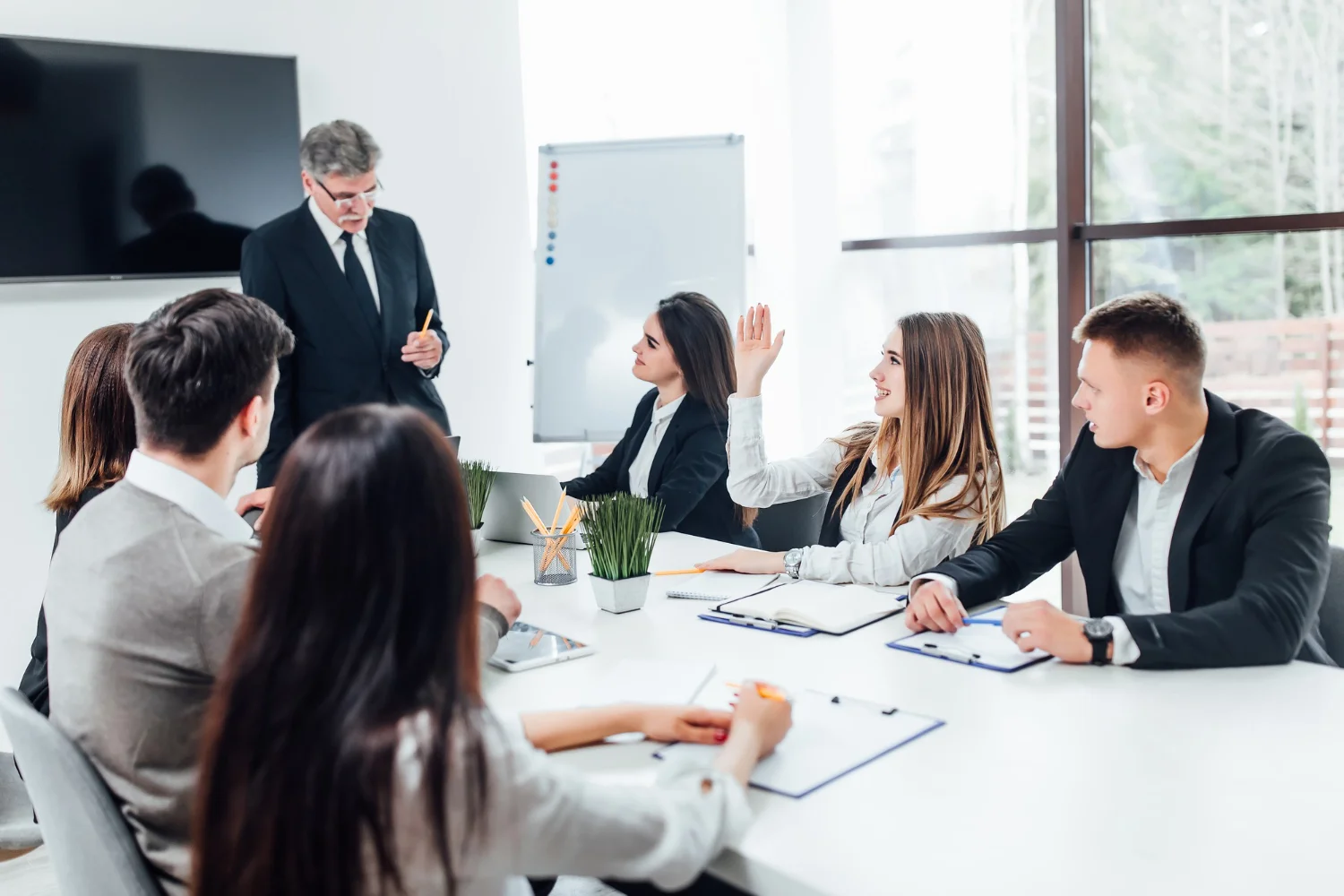 Corporate and professional training platform with certificates, completion tracking, and manager reporting