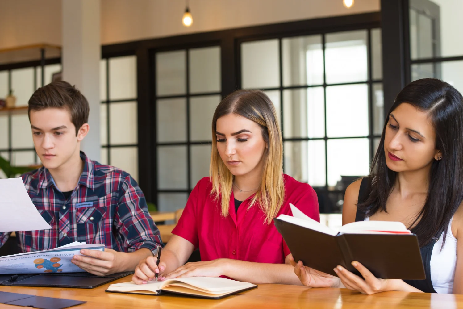Higher education and college prep app with detailed subject material, application guidance, and teacher access